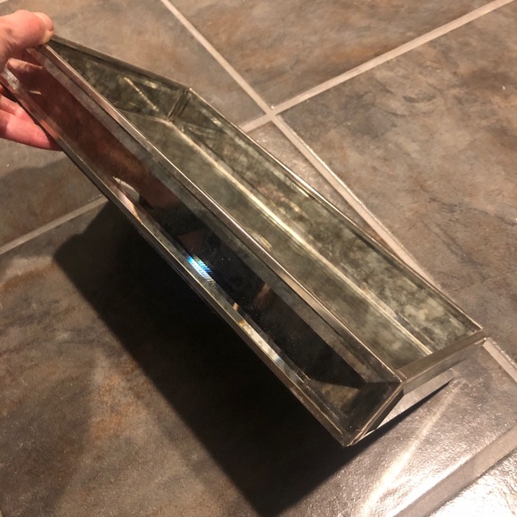 Decorative Mirrored Rectangular Tray - Picture 2 of 4